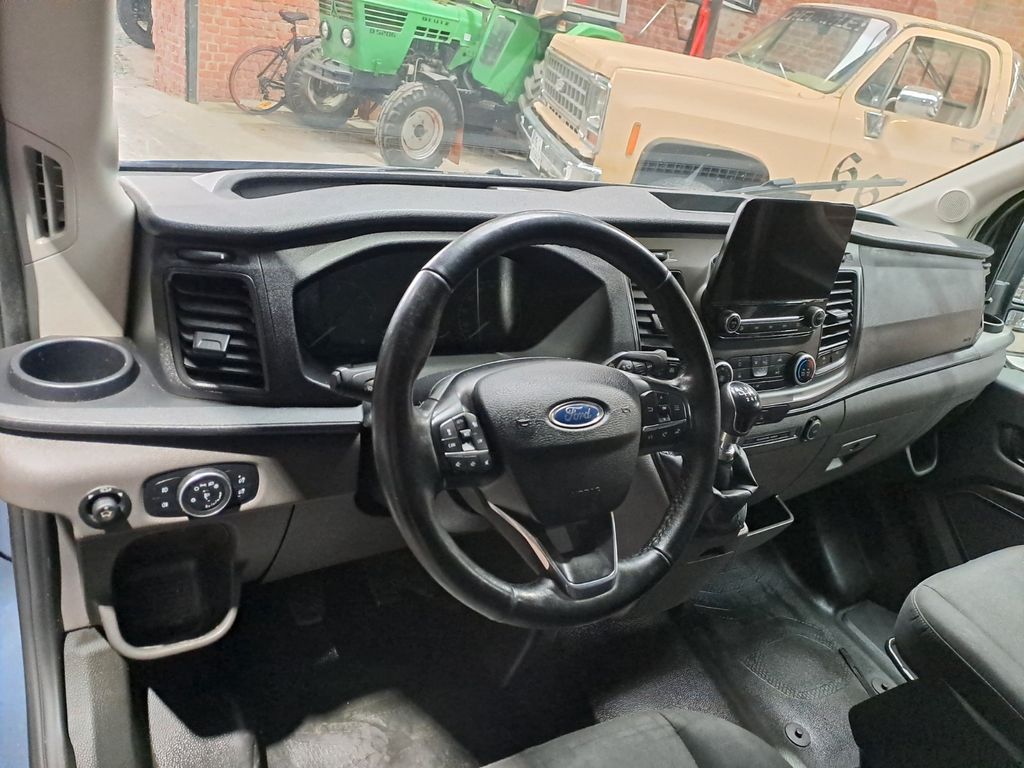 Ford Transit 2021