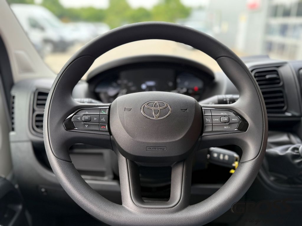 Toyota Proace Max 2024