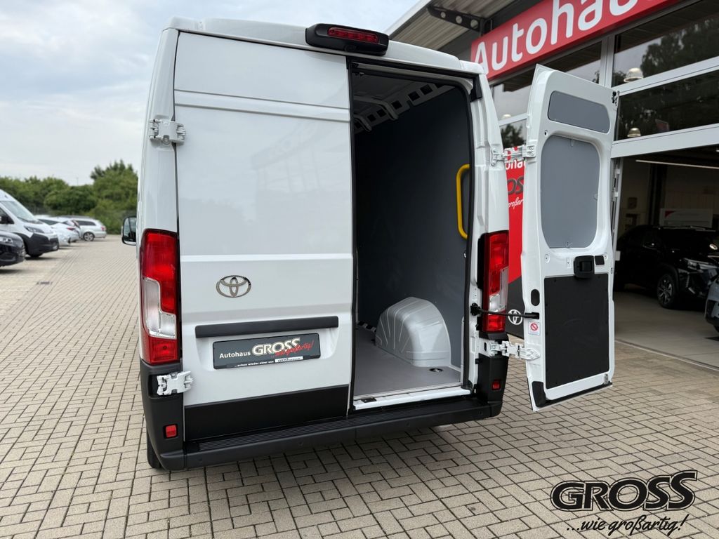 Toyota Proace Max 2024