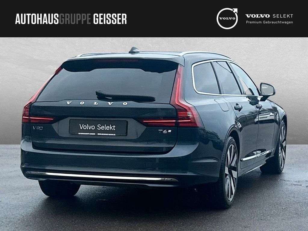 Volvo V90 2025