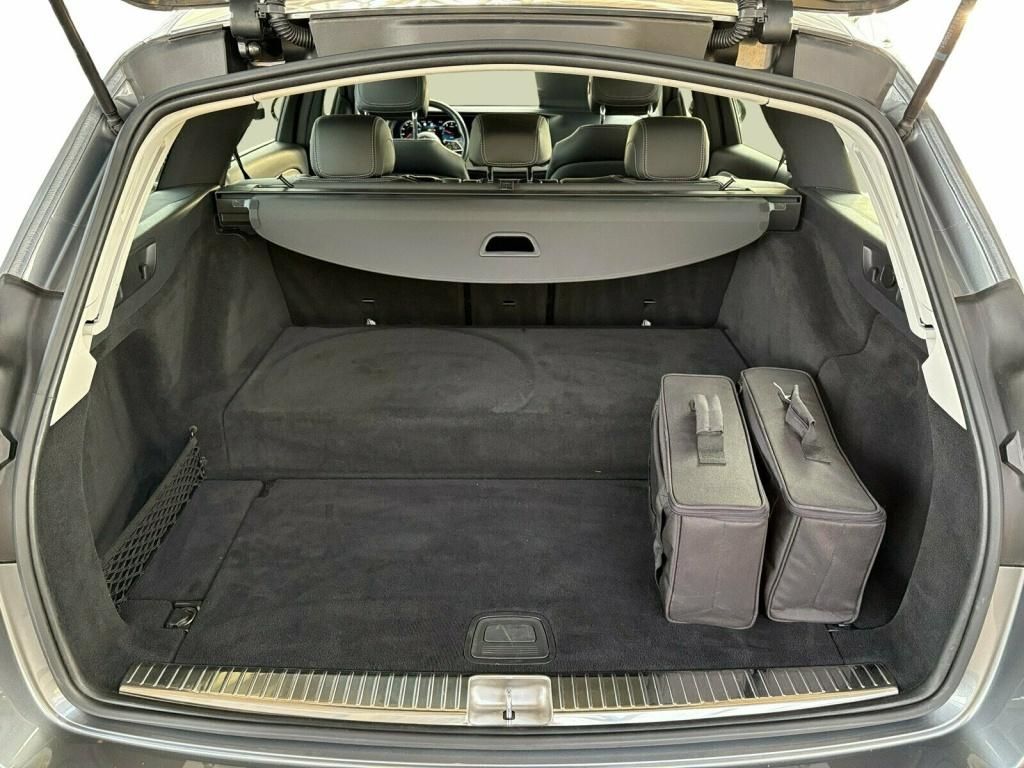 Mercedes-Benz E 300 2022