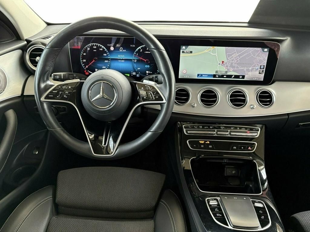 Mercedes-Benz E 300 2022