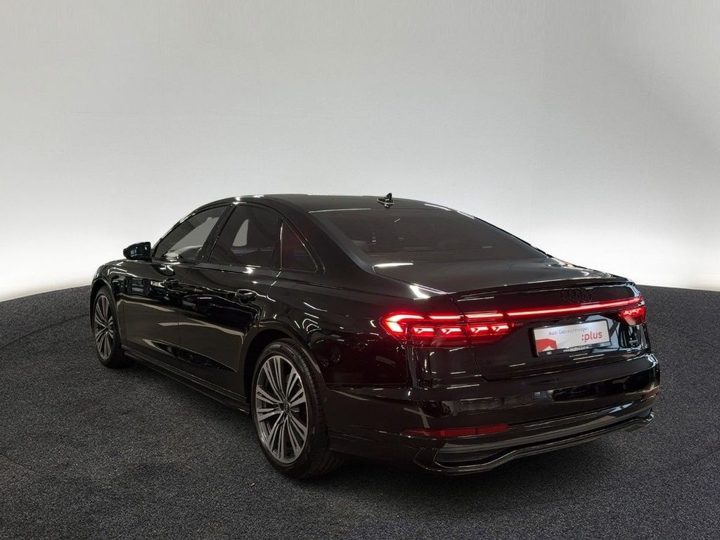 Audi A8 2022