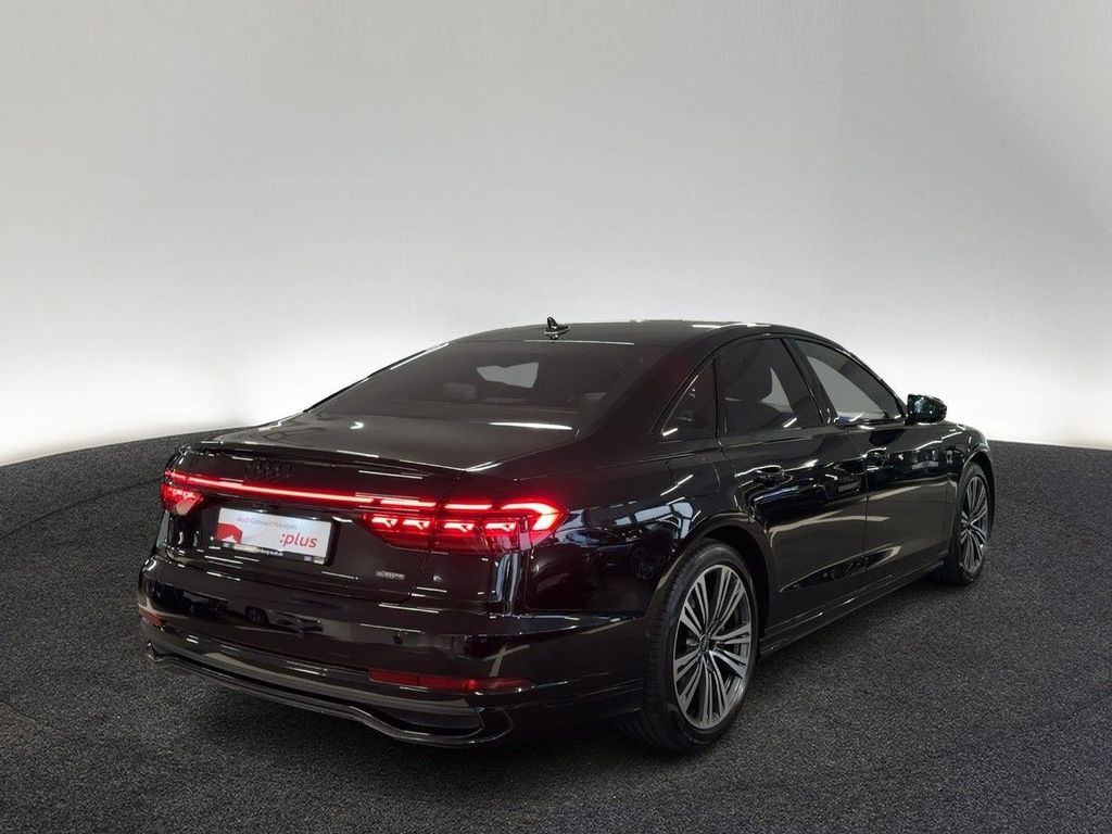 Audi A8 2022