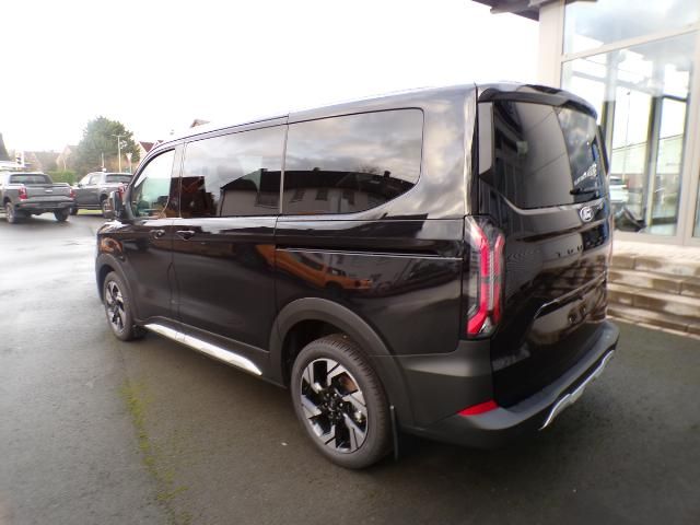 Ford Tourneo Custom 2025