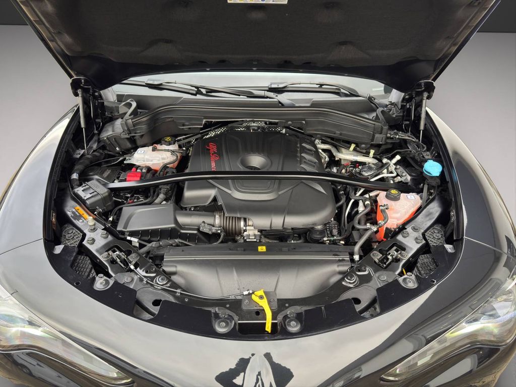 Alfa Romeo Stelvio 2023