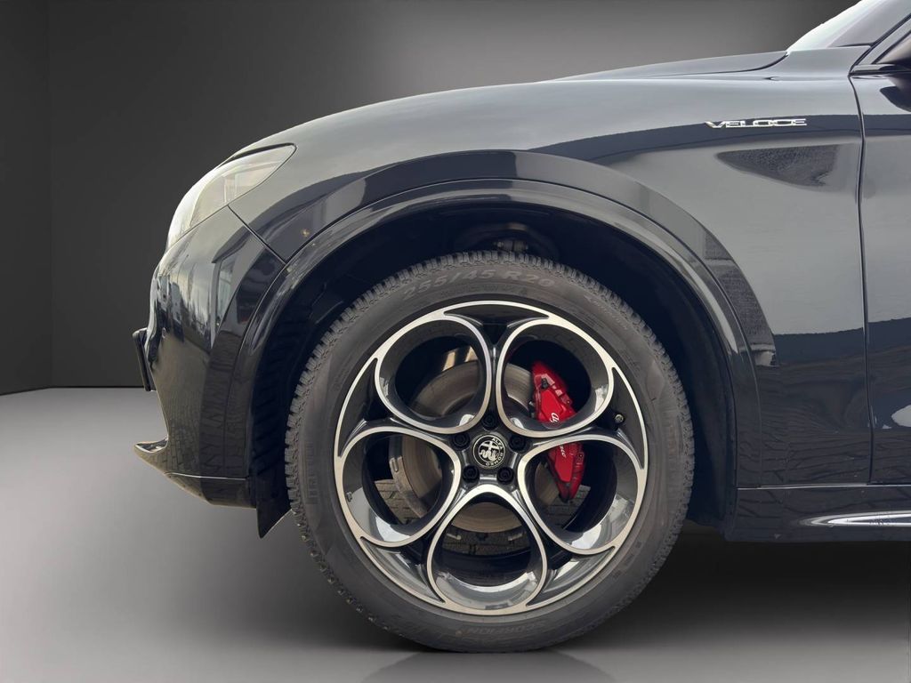 Alfa Romeo Stelvio 2023