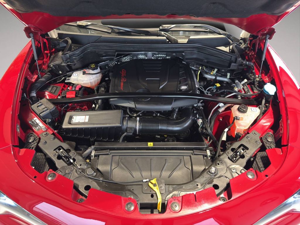 Alfa Romeo Stelvio 2023