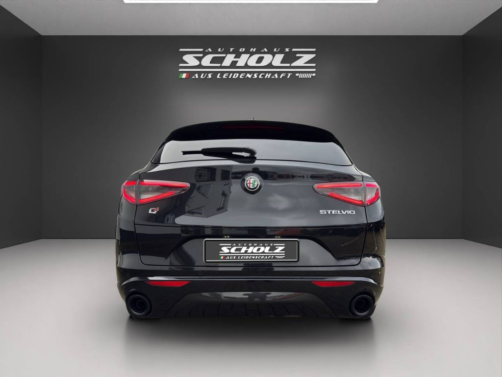 Alfa Romeo Stelvio 2023