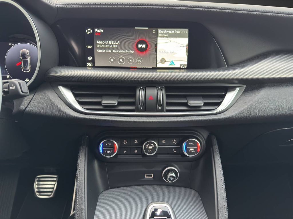 Alfa Romeo Stelvio 2023