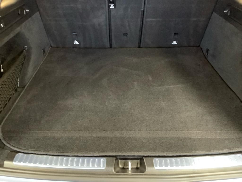 Mercedes-Benz EQC 2020