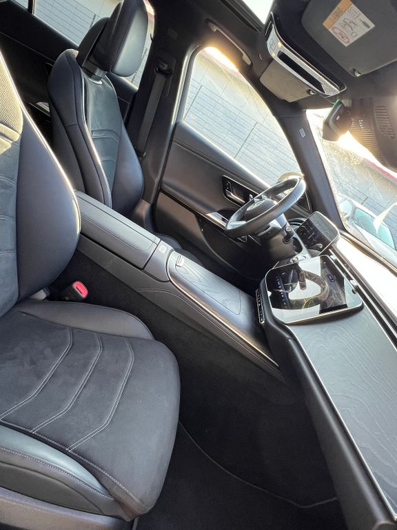 Mercedes-Benz E 220 2024