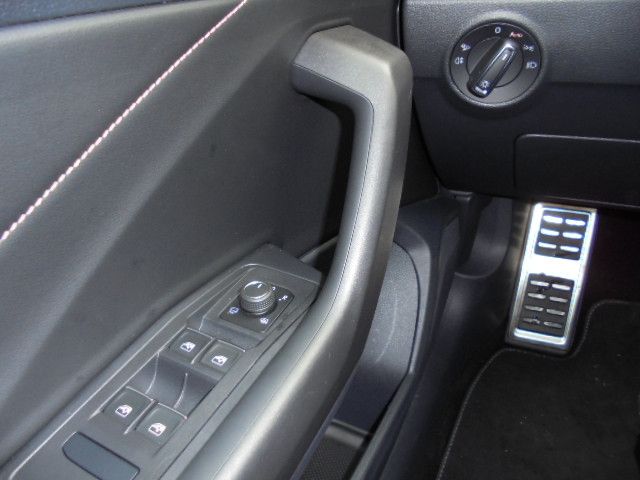 Volkswagen T-Roc 2024