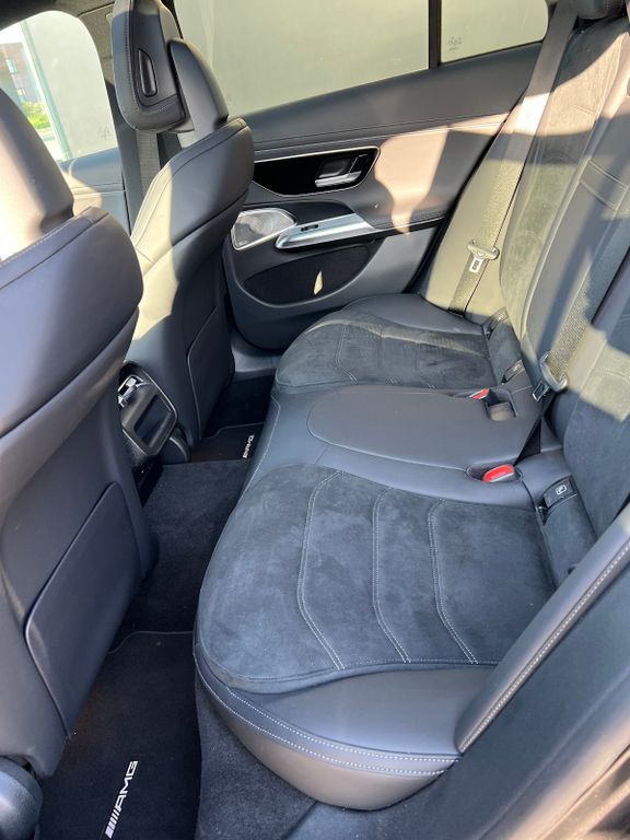 Mercedes-Benz E 220 2024