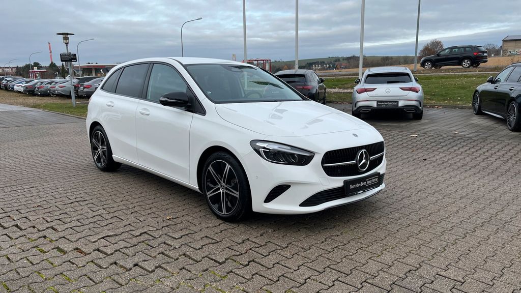 Mercedes-Benz B 200 2024
