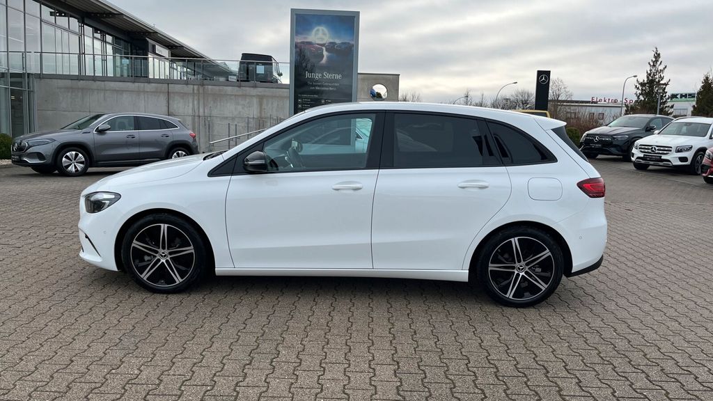 Mercedes-Benz B 200 2024