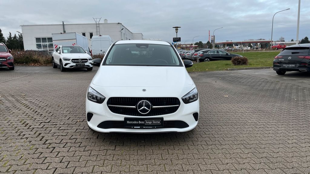 Mercedes-Benz B 200 2024
