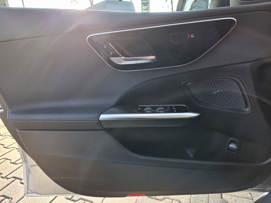 Mercedes-Benz C 200 2024