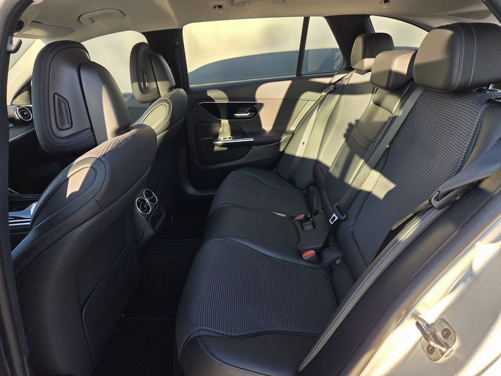 Mercedes-Benz C 200 2024