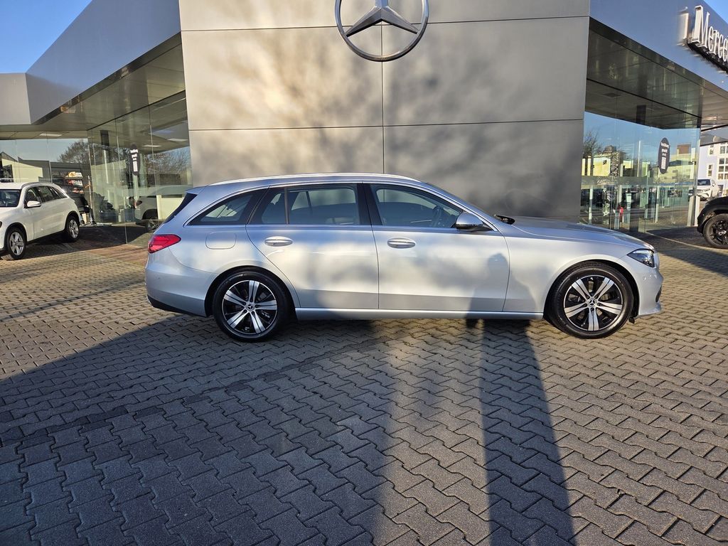 Mercedes-Benz C 200 2024