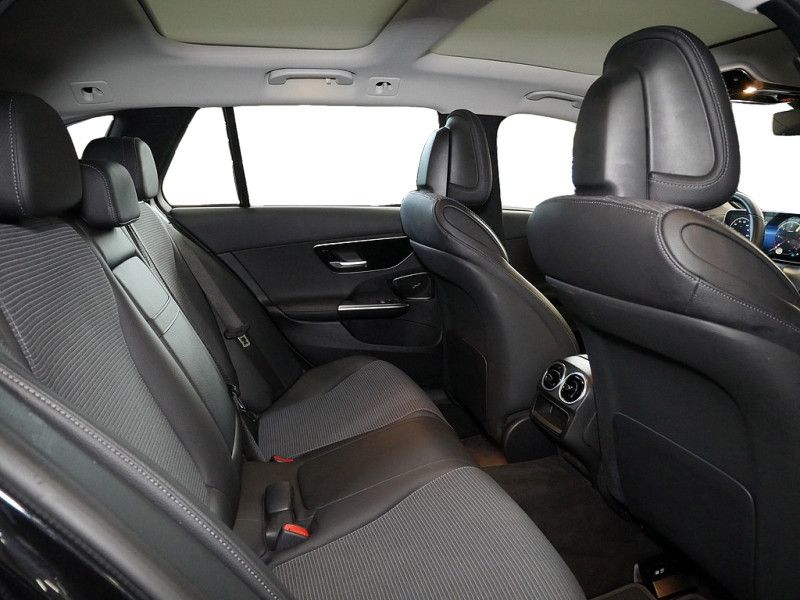 Mercedes-Benz C 300 2023