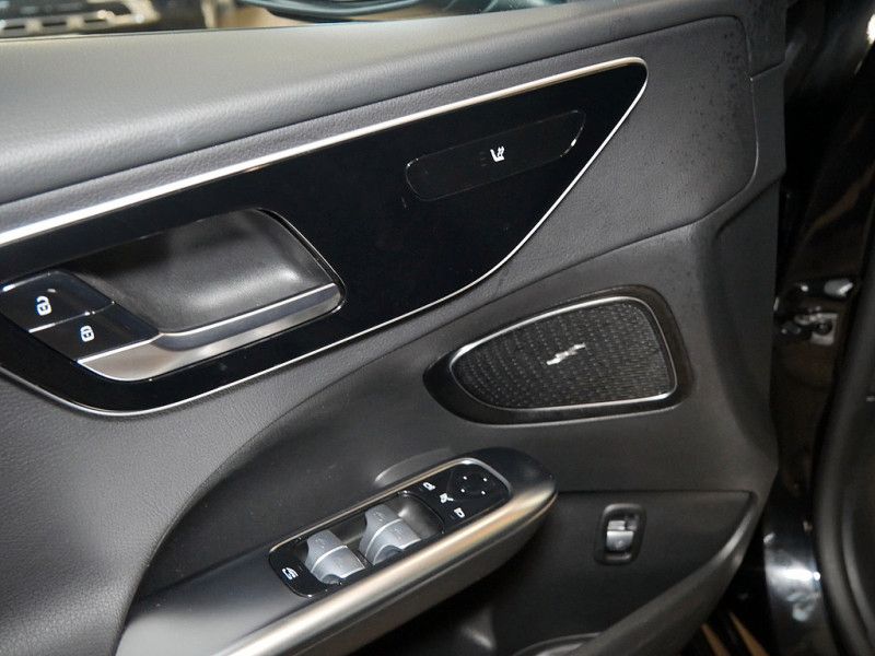 Mercedes-Benz C 300 2023