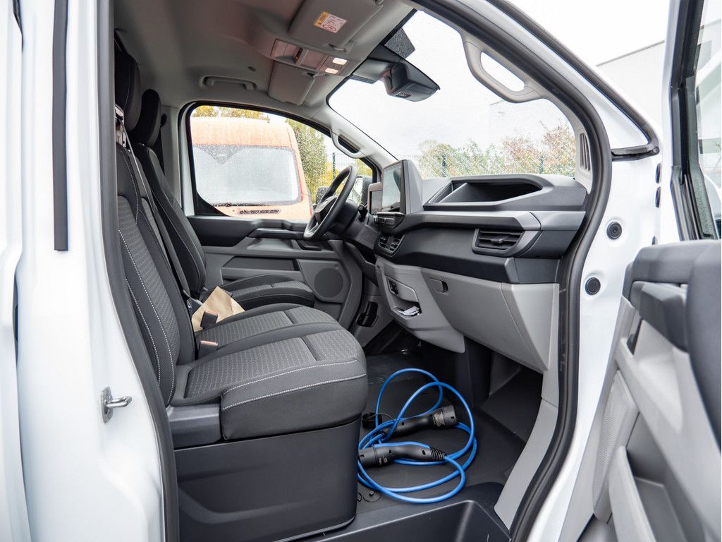 Ford Transit Custom 2025