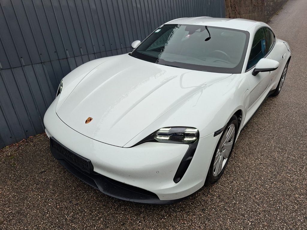 Porsche Taycan 2023