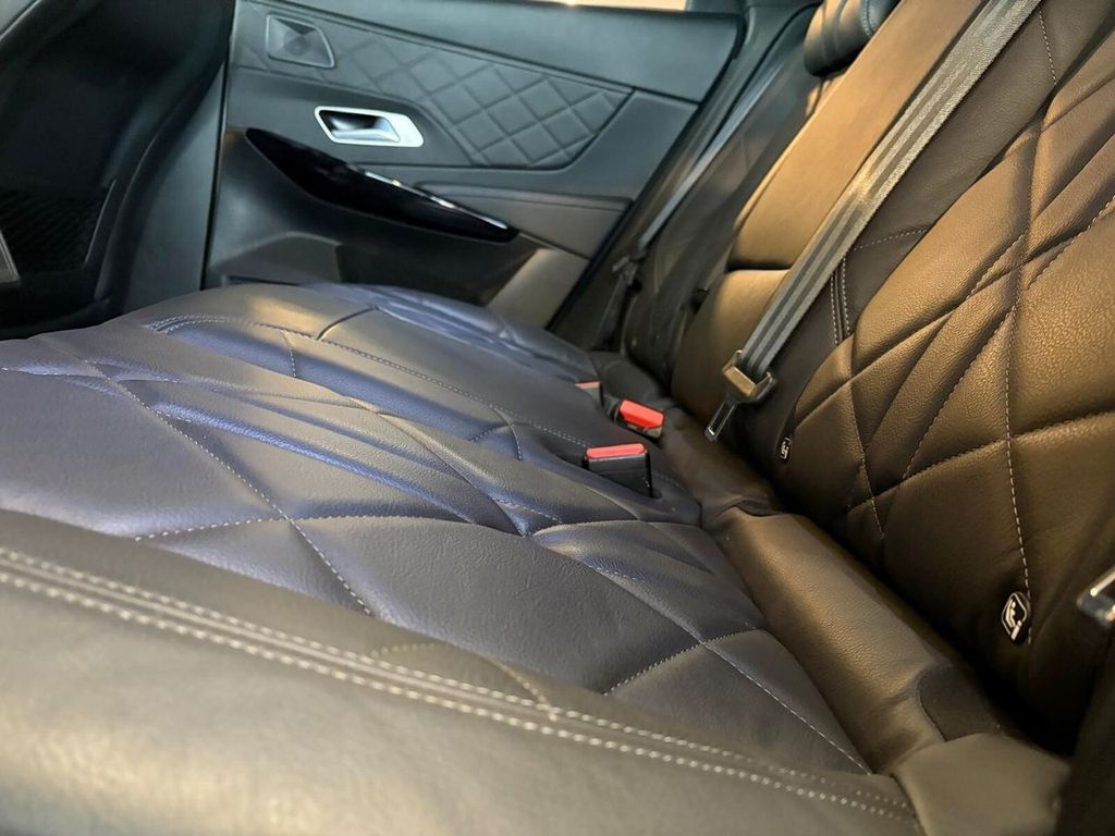 DS Automobiles DS7 (Crossback) 2022