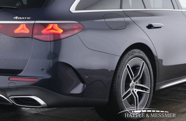 Mercedes-Benz E 300 2025