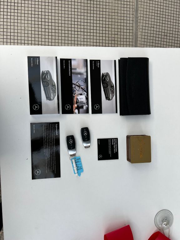 Mercedes-Benz A 200 2025