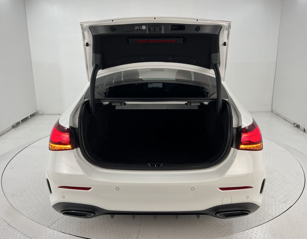 Mercedes-Benz A 200 2025