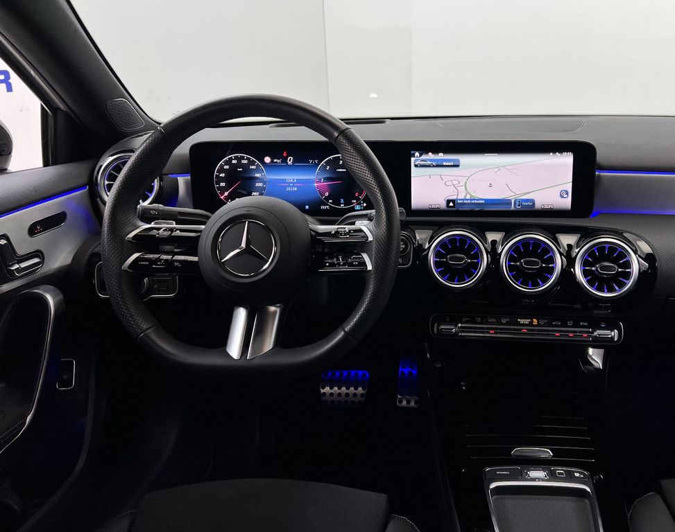 Mercedes-Benz A 200 2025