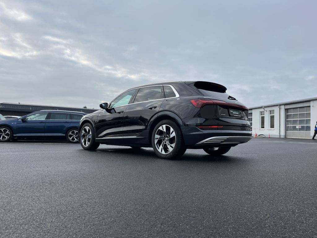 Audi e-tron 2022