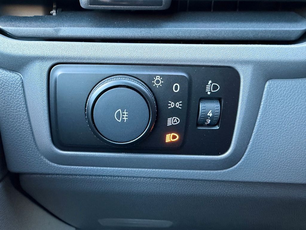 Volkswagen T7 Transporter 2025