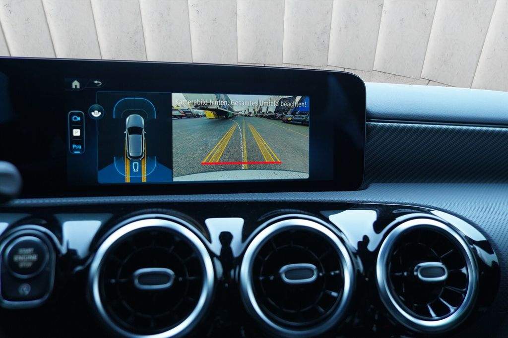 Mercedes-Benz A 180 2024