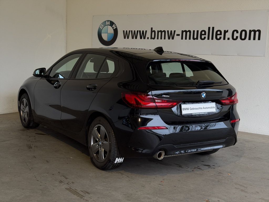 BMW 118 2021