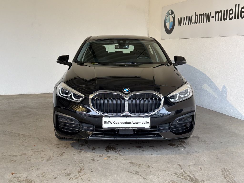BMW 118 2021
