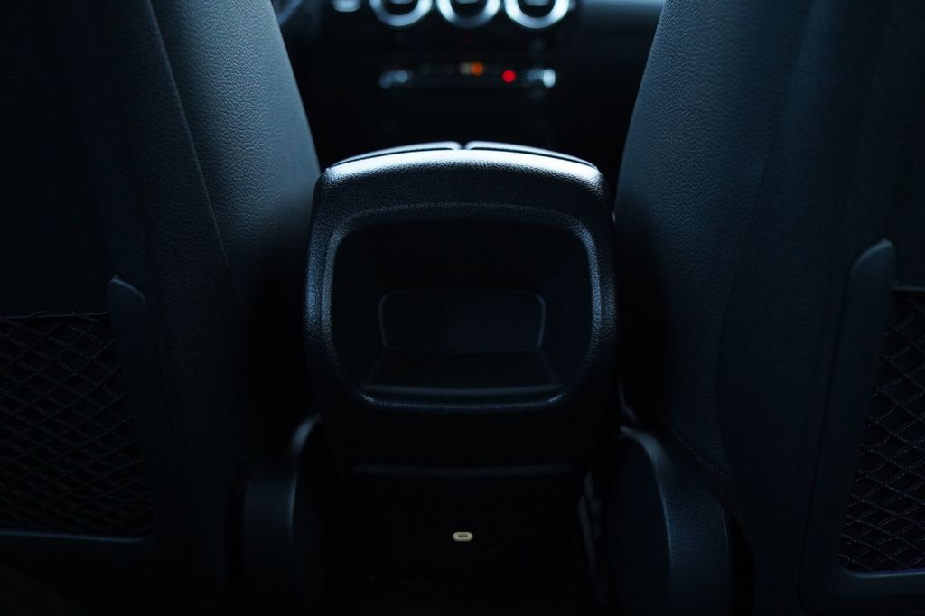 Mercedes-Benz A 180 2024