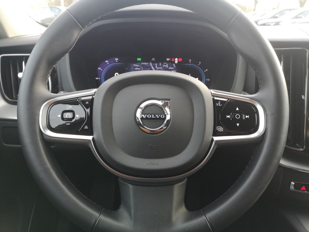 Volvo XC60 2023