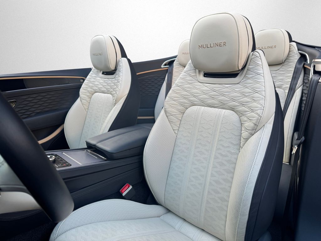 Bentley Continental GTC 2024