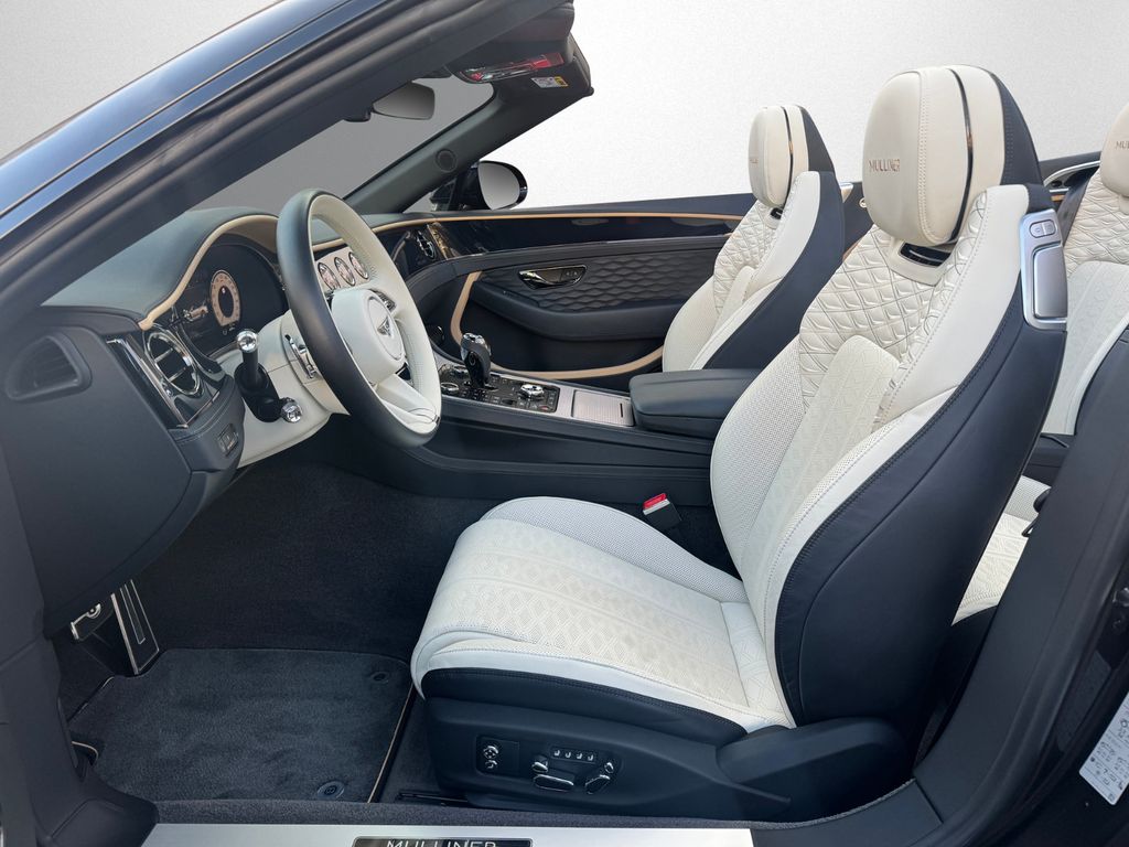 Bentley Continental GTC 2024