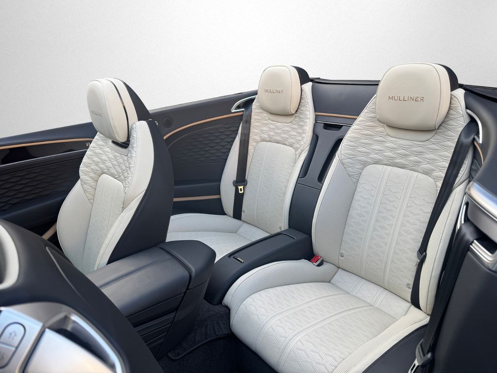 Bentley Continental GTC 2024