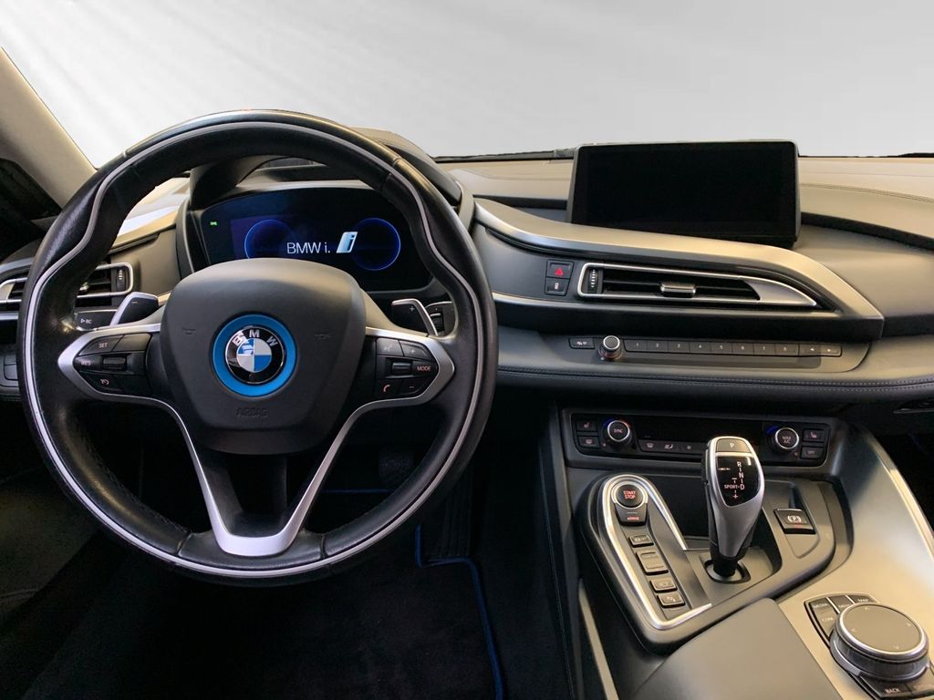 BMW i8 2020