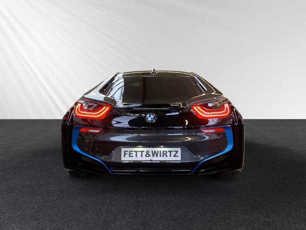 BMW i8 2020