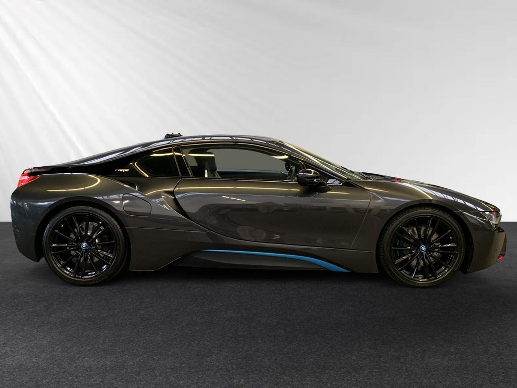 BMW i8 2020