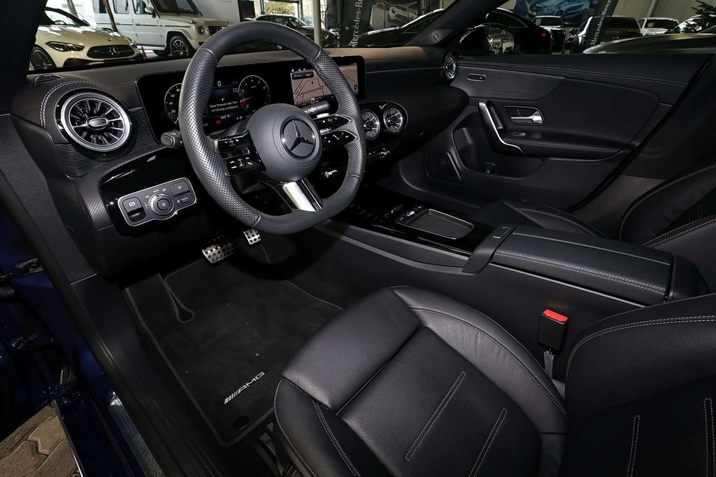 Mercedes-Benz CLA 200 2024