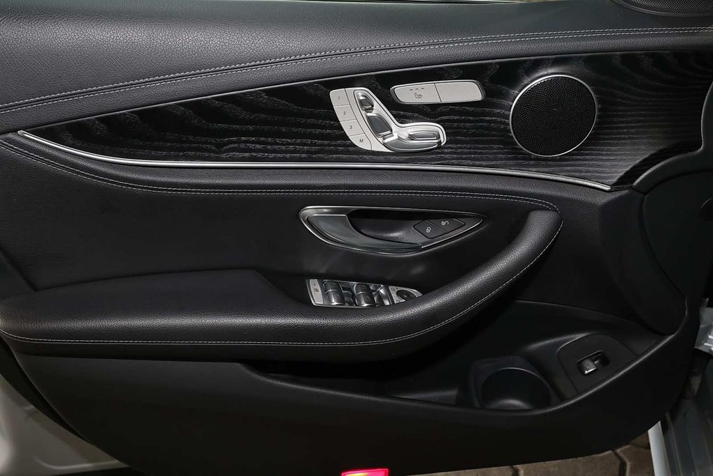 Mercedes-Benz E 300 2020