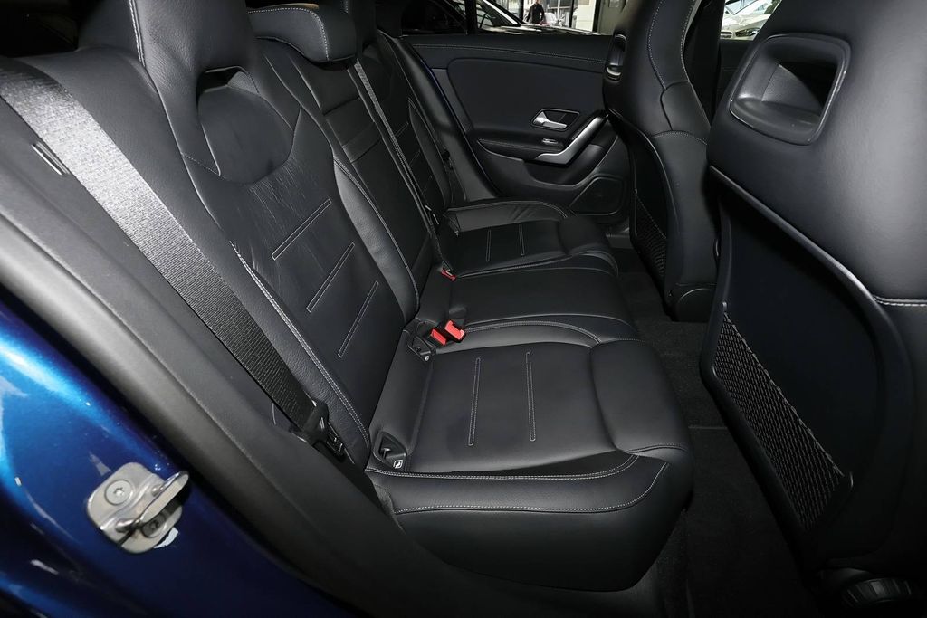 Mercedes-Benz CLA 200 2024