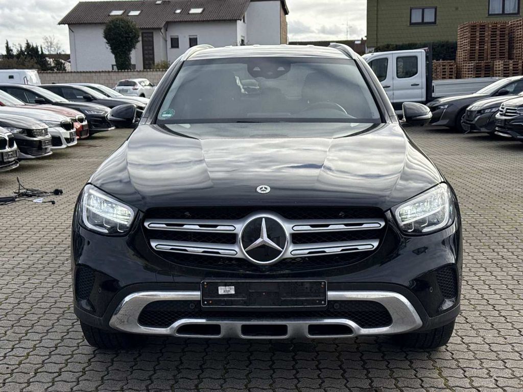 Mercedes-Benz GLC 300 2021